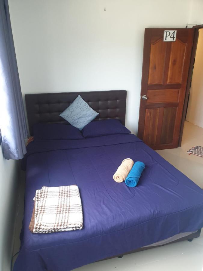 P & T Hostel Bangrak Kültér fotó