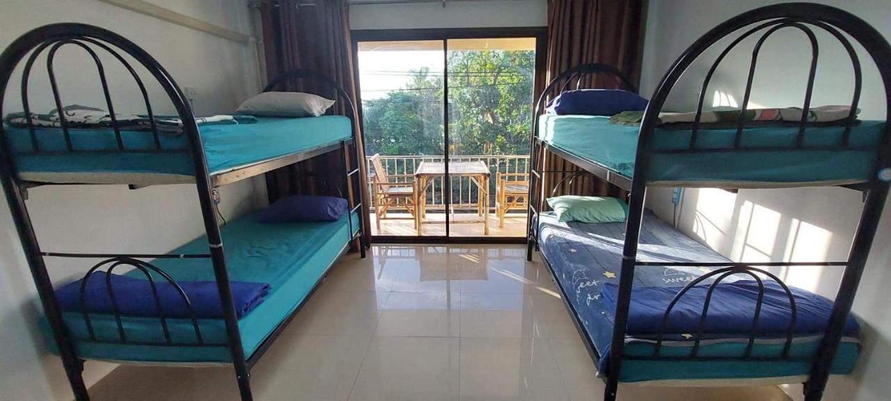 P & T Hostel Bangrak Kültér fotó