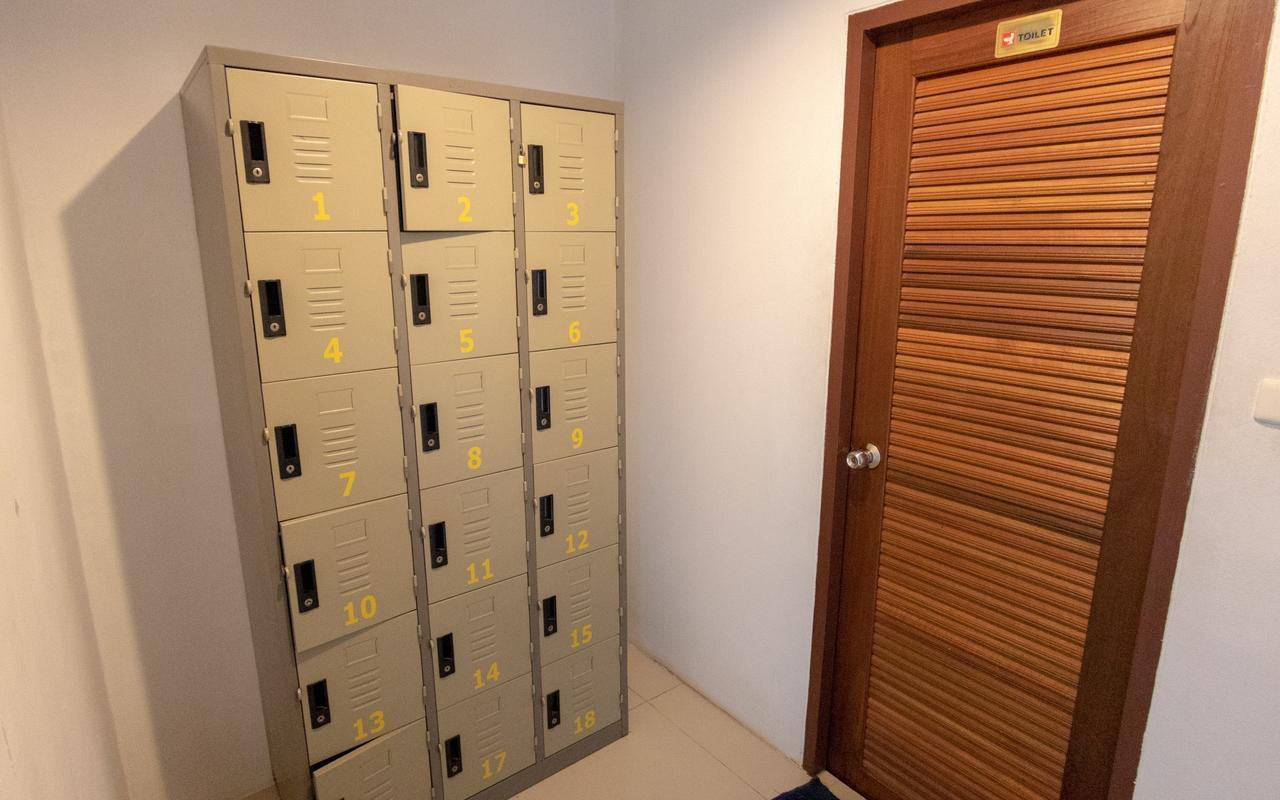 P & T Hostel Bangrak Kültér fotó